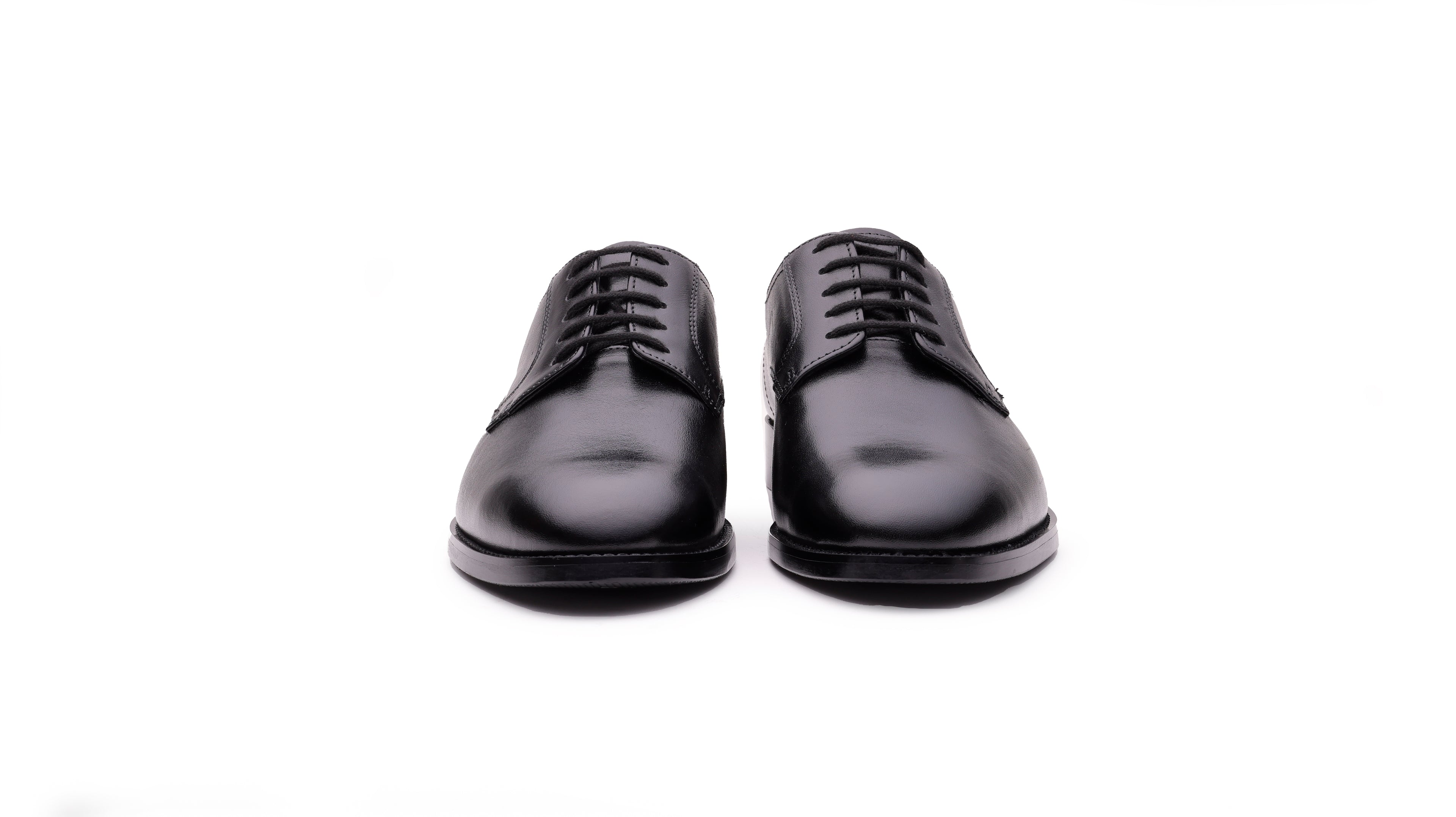 QUIVE London Harrington black leather Derby shoes front view