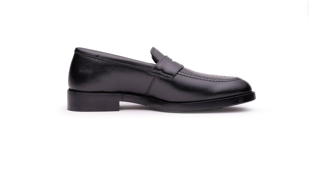 QUIVE London Ventor black leather penny loafer side view
