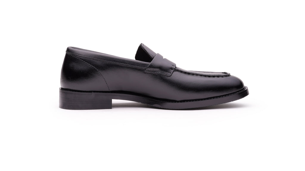 QUIVE London Perth black leather penny loafers angled view