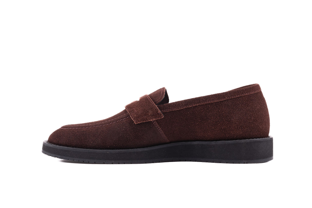 QUIVE London Cambridge brown suede loafer profile